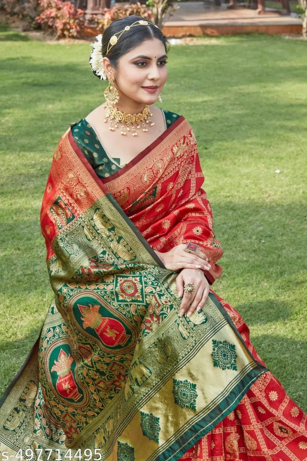 Patola Design Red And Pink Banarasi Soft Lichi Silk Saree - Image 3