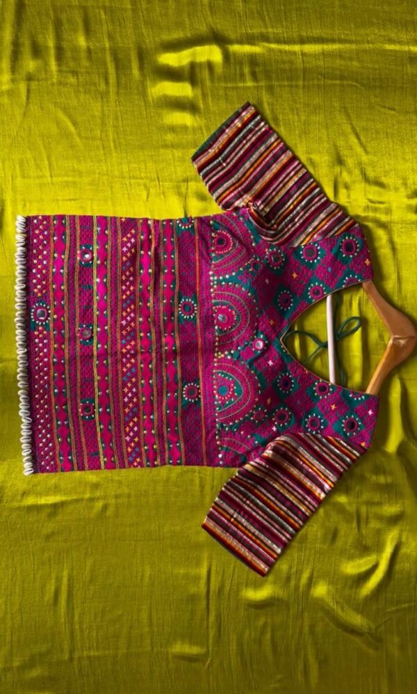 Aesthetic Navratri Special Blouse - Image 3