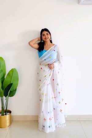 Beautiful White Color Flower Printed Cotton Saree