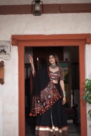 Navratri Special Full Black Choli